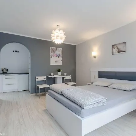 Przystan Jagoda - I Alloggio in famiglia