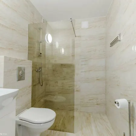 Przystan Jagoda - I Alloggio in famiglia *